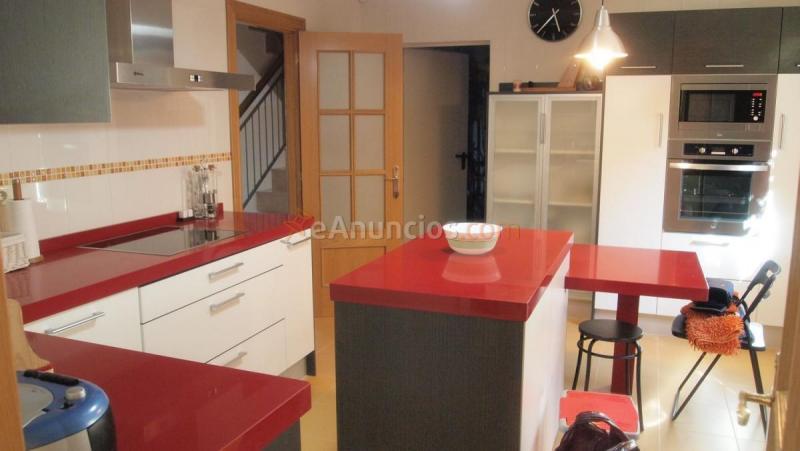 Adosado en venta en  Conde de Fuentes, Fuentes de Valdepero