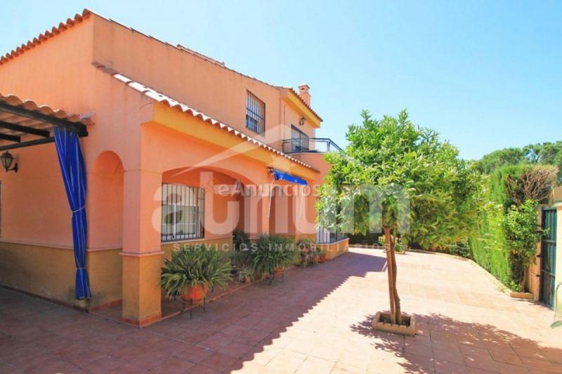 Adosado en venta en  Urbanización Flor del Loreto, Loreto, Espartinas