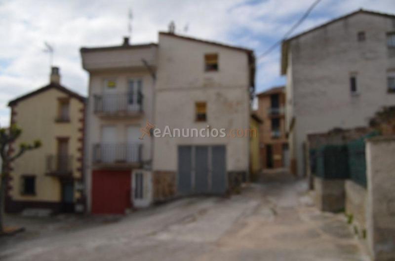 Adosado en venta en  Ayegui