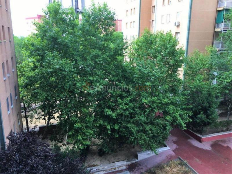 Apartamento en venta en  San Blas, Madrid