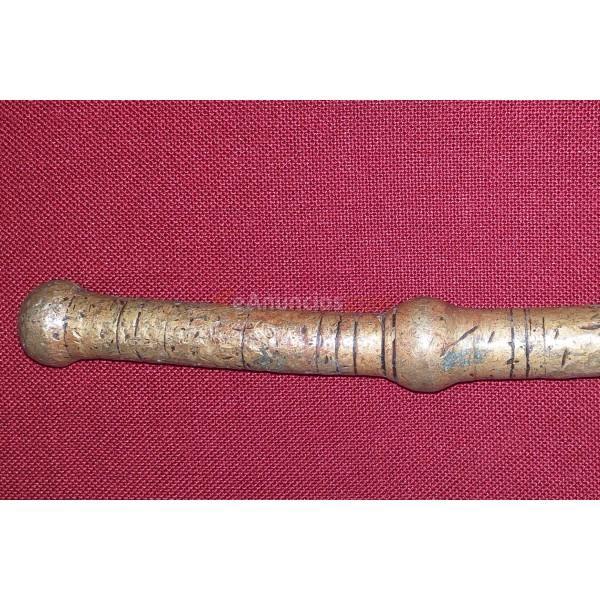 Antigua mano de mortero de bronce siglo xvii