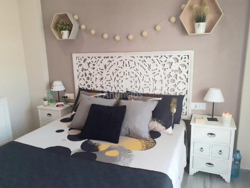 Adosado de 3 plantas con cochera - Miramar