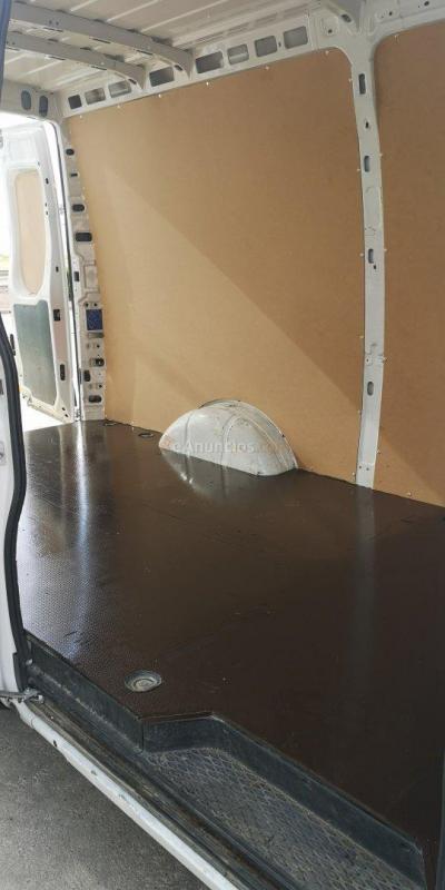 Furgón IVECO 35S13V 12m3