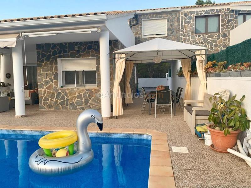 Chalet pareado - Urbanización Santa Marta - Gandia