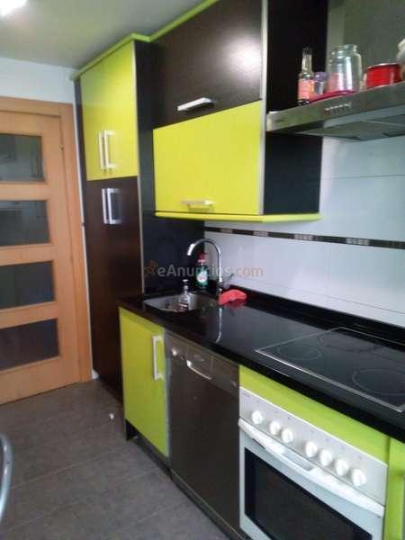 Salamanca (Santa Marta) 3 D, Cocina, Salón, 1 baño, 2 terrazas, SSCC (Calefaccion) .Agua caliente individual