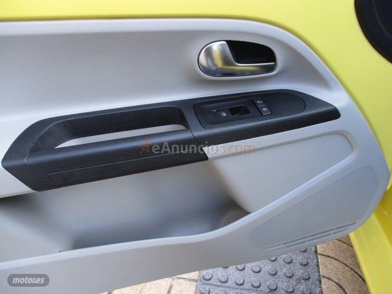 Seat Mii 1.0 12v 75cv Style de 2013 con 49.000 Km por 5.950 EUR. en Cantabria