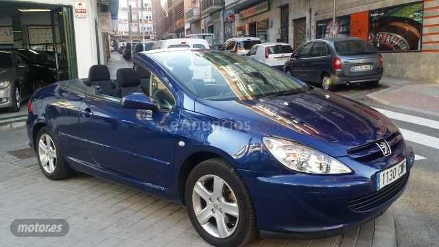 Peugeot 307 1.6 de 2004 con 216.000 Km por 2.999 EUR. en Madrid