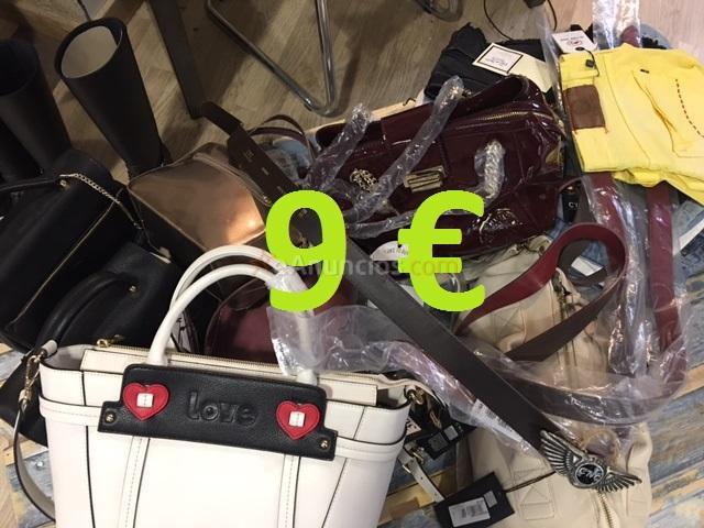 Mercancía, ropa para tiendas OUTLET.