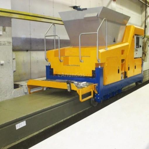 Machine for the production of hollow core slabs by extr