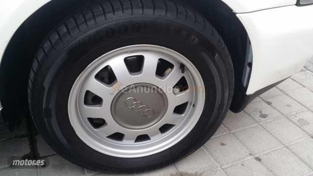 Audi A4 1.9TDI de 1997 con 189.000 Km por 2.999 EUR. en Madrid