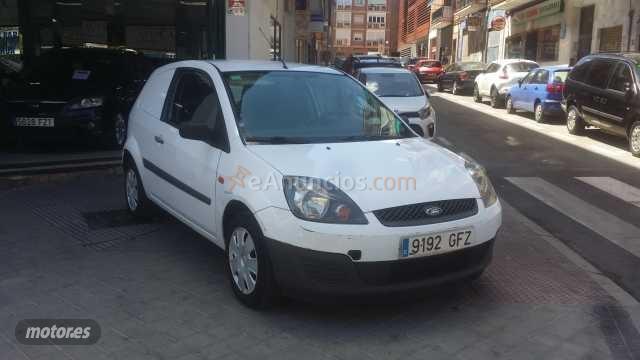 Ford Fiesta 1.6TDCI Sport Sport de 2008 con 326.000 Km por 2.500 EUR. en Madrid