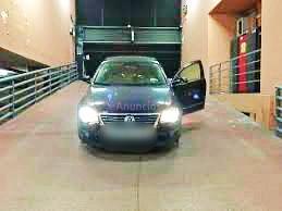 Bcn, montjuic: alquilo piso con piscina y plaza parking