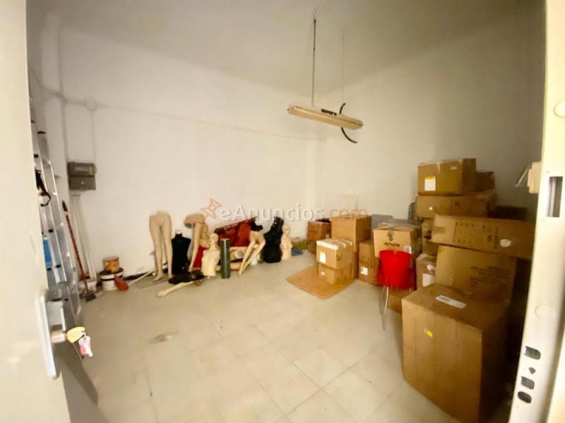 Local en venta, fue antigua vivienda de porteria.