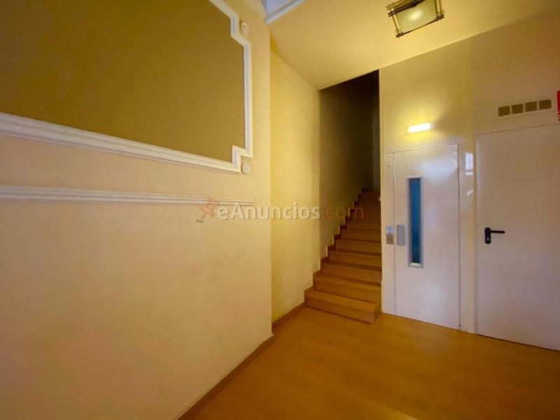 Local en venta, fue antigua vivienda de porteria.