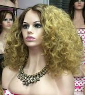 Peluca rizada con frontal translucido modelo Gina