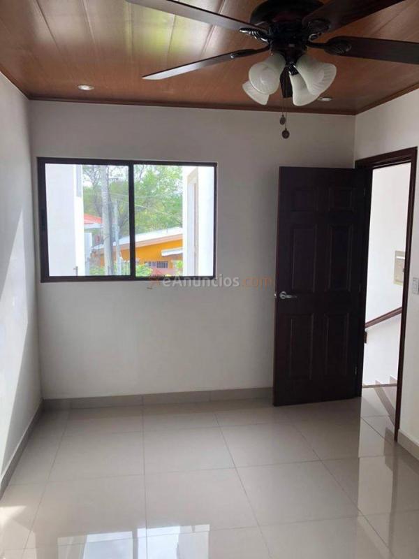 Se vende casa nueva en lomas del valle-nicaragua