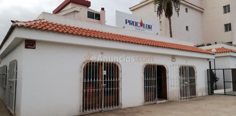 Oferta inmueble (local) en parque de la reina, arona