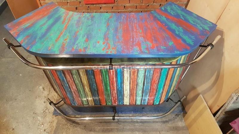 Mostrador tienda ropa joven