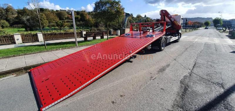 Volvo - grua rescate porta coches