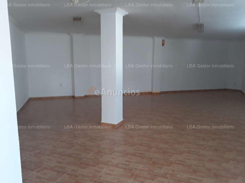 Local comercial alquiler con opción de compra.