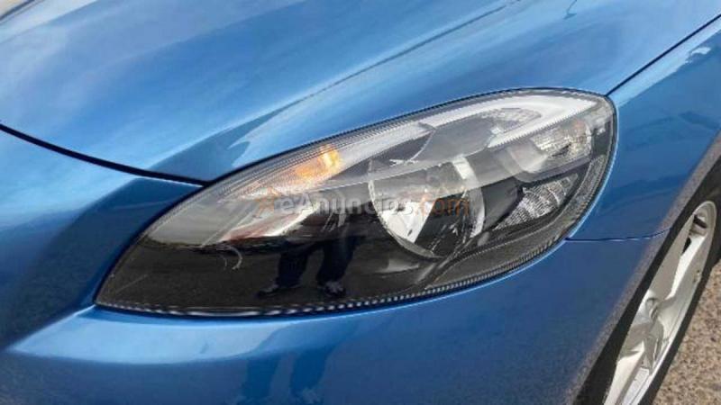 Volvo V40 BERLINA 2.0 D3 MOMENTUM 5P