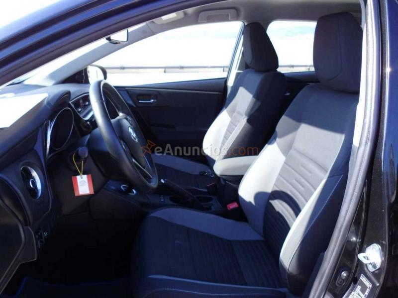 Toyota Auris ACTIVE 