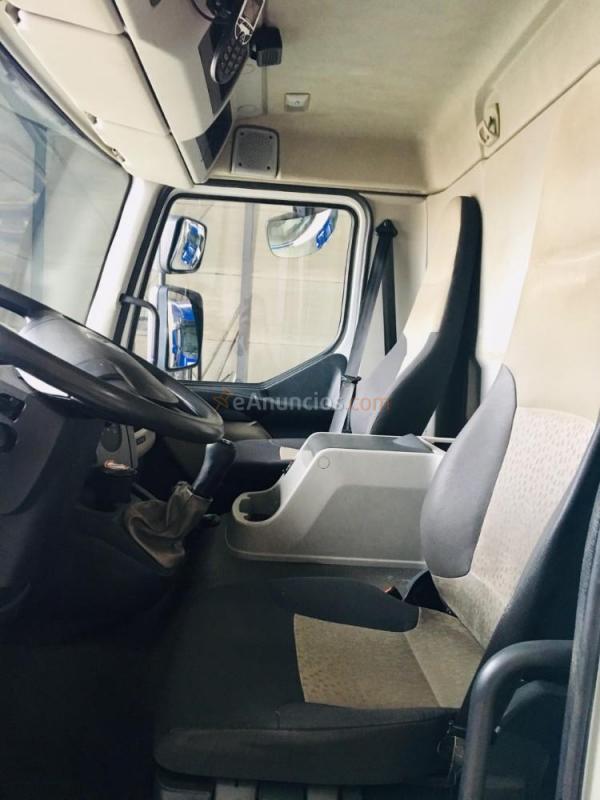 Renault - 240.16 frigorífico carne