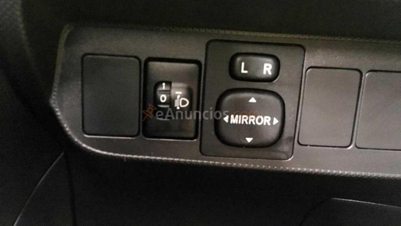 Toyota auris active 5p 1.4d-4d 90cv