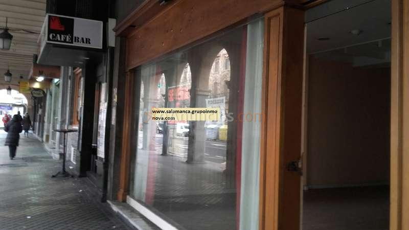 Salmanca ( Centro-Gran Vía), 105+100m2.  2000€