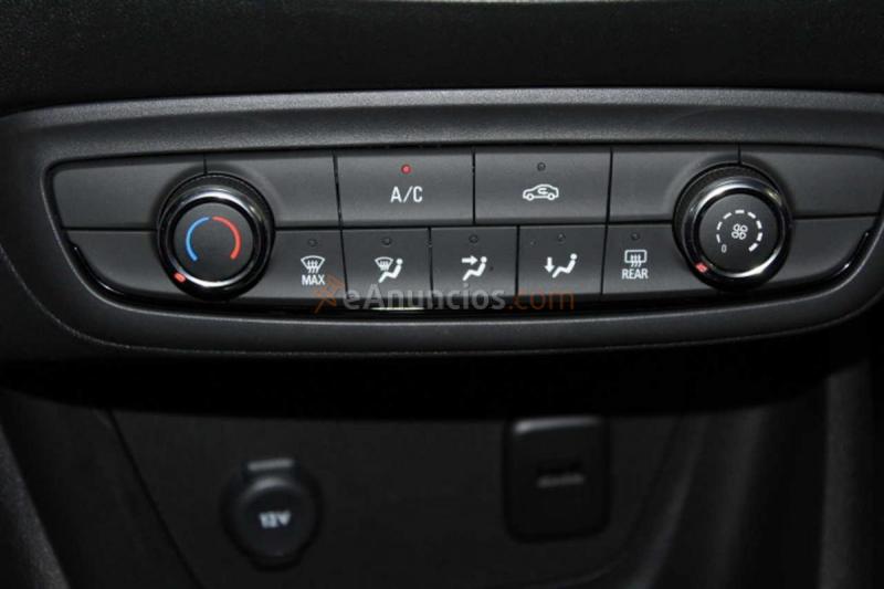 Opel crossland crossland selective 1.6t 99cv 102co2