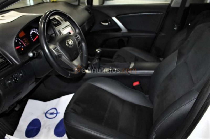 TOYOTA AVENSIS advance cs 120d