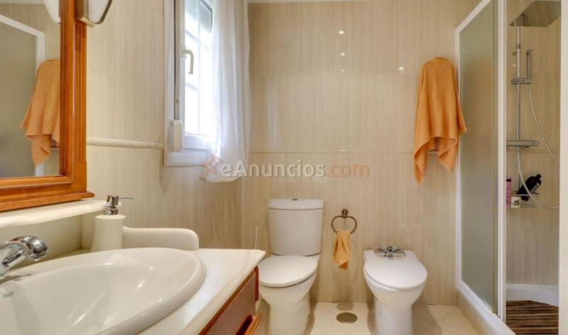 Adosado en venta en  Ogijares