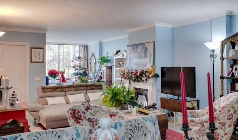 Apartamento en venta en  Nueva Andalucía, Marbella