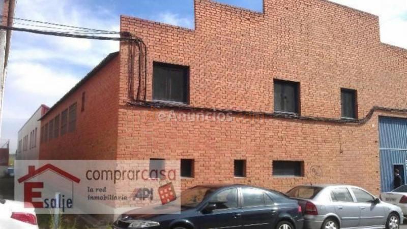 Edificio en venta en  Sudeste Industrial, Fuenlabrada