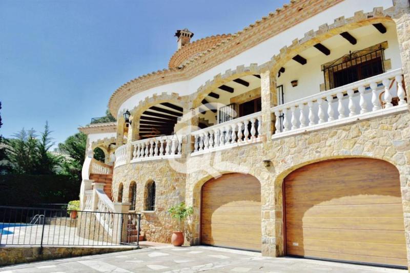 Adosado en venta en Calle Balears, Torre Valentina-Mas Vilar de La Mutxada-Treumal, Calonge