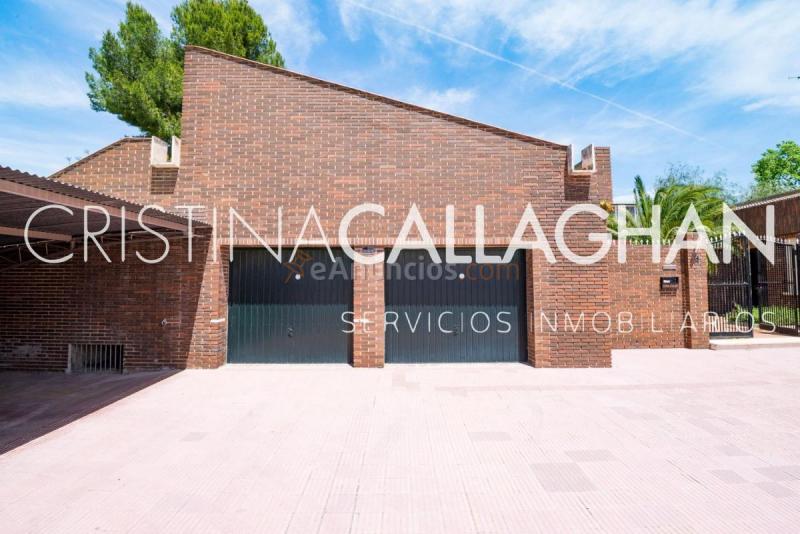 Adosado en venta en  BEHOVIA, El Carme-Sant Agustí-Bonavista, L'Eliana