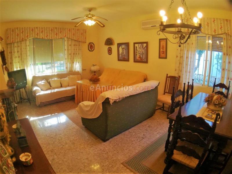 Adosado en venta en  Loreto, Espartinas