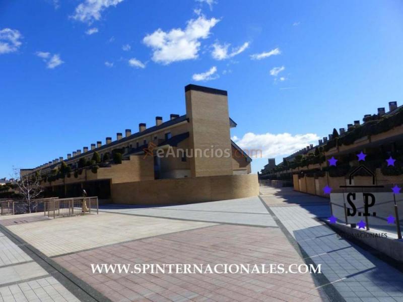 Adosado en venta en  Zona Prado de Somosaguas - La Finca, Pozuelo de Alarcón