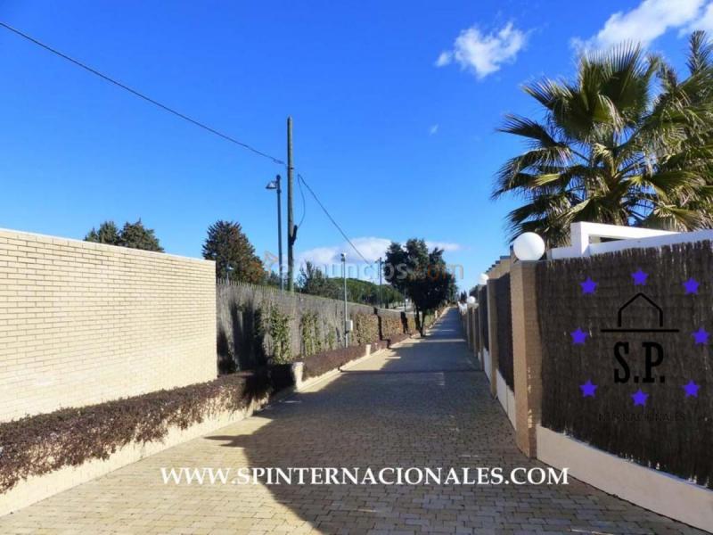 Adosado en venta en  Zona Prado de Somosaguas - La Finca, Pozuelo de Alarcón