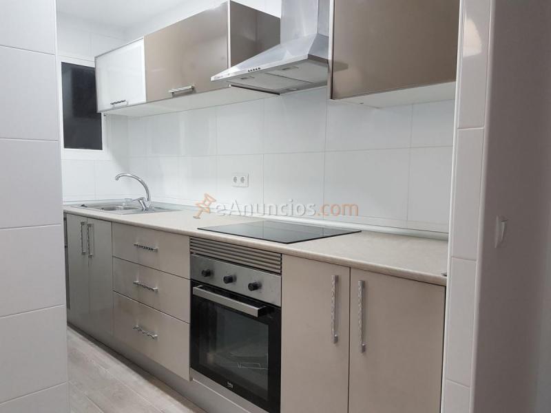 Apartamento en venta en Calle Pintor Pedro Camacho, Virgen del Remedio-Juan Xxiii, Alicante  Alacant