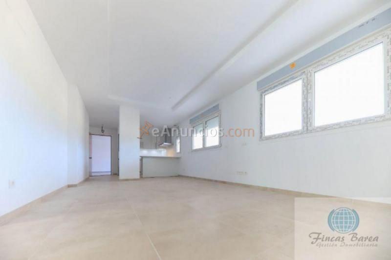 Apartamento en venta en  Los Pacos, Fuengirola