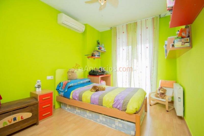 Casa en venta en  infantas, La Zubia