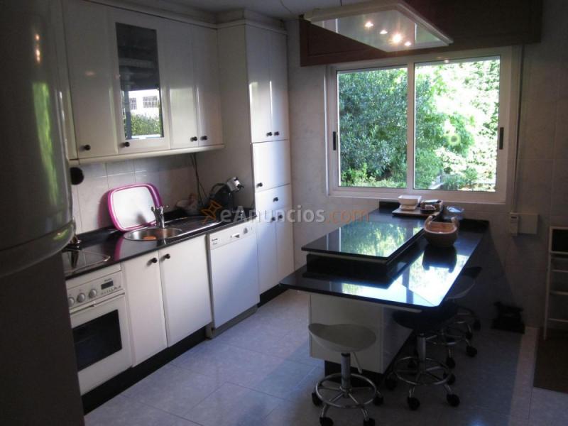 Casa en venta en Calle Ledin, Teo