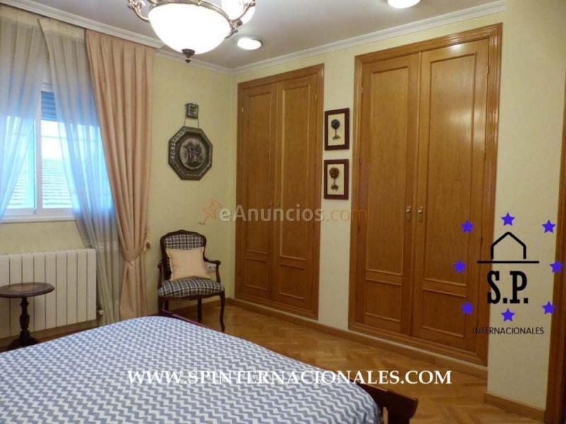 Casa en venta en  Hortaleza, Madrid