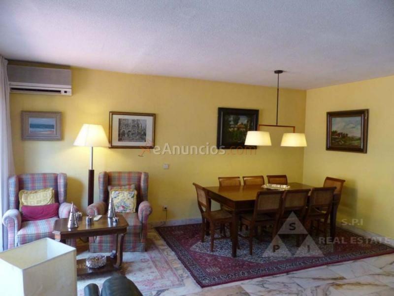 Casa en venta en  Ciudad Lineal, Madrid