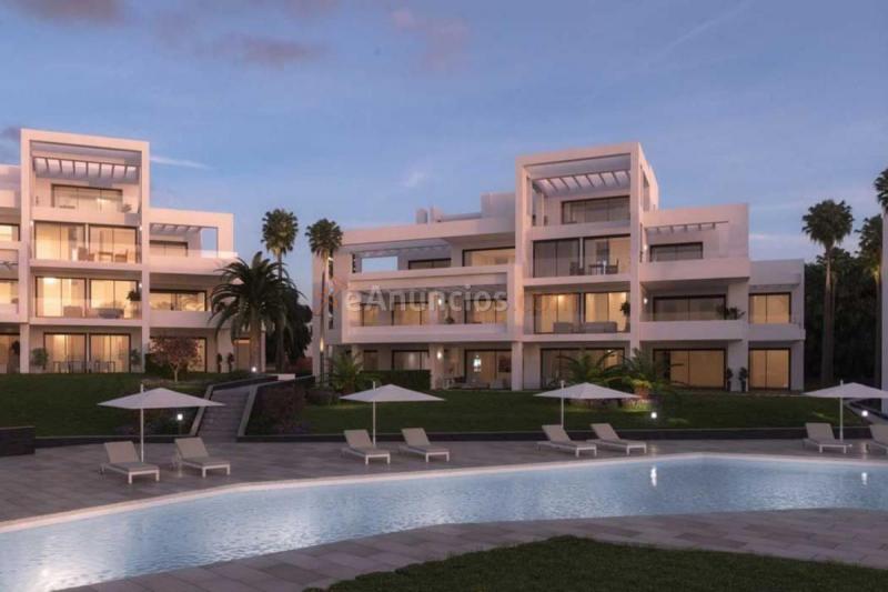 Apartamento en venta en  Benamara-Atalaya, Estepona