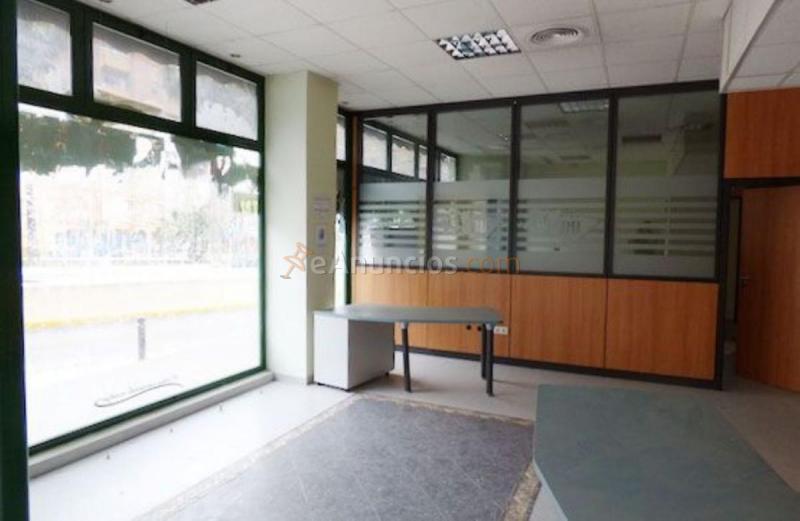 Local Comercial en venta en Calle Cabas Galván, Bailén - Miraflores, Málaga