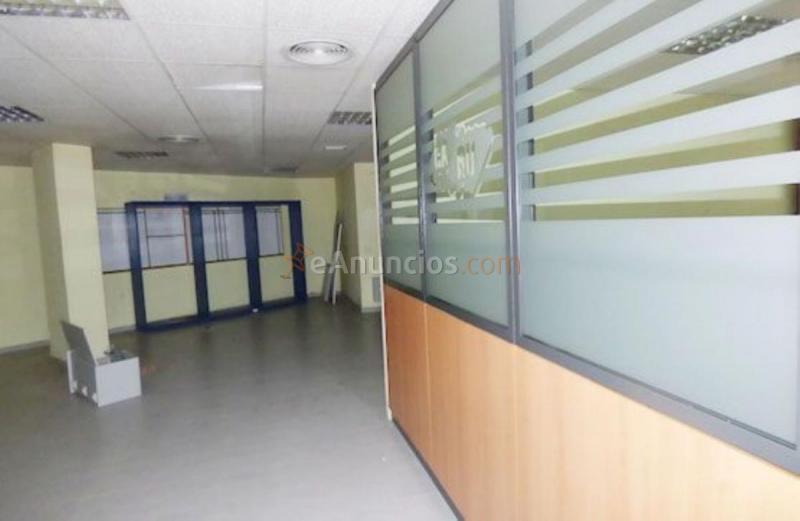 Local Comercial en venta en Calle Cabas Galván, Bailén - Miraflores, Málaga