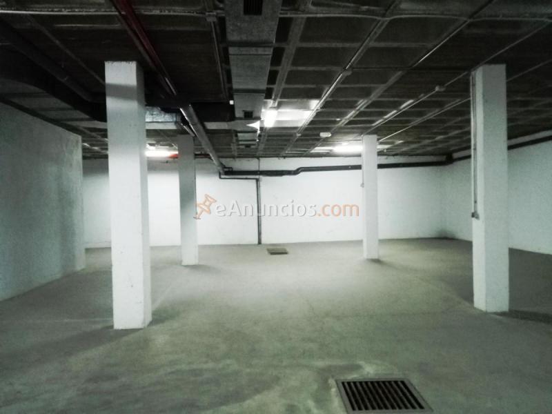 Edificio en venta en  Villa de Vallecas, Madrid