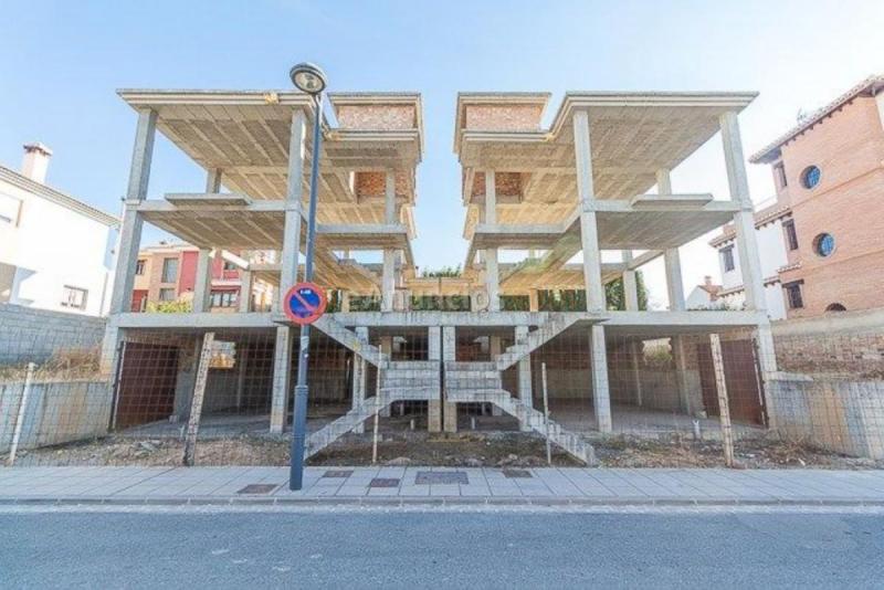 Casa en venta en Calle Calle tolerancia, La Zubia